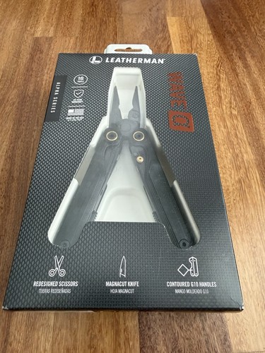 New box leatherman - in,