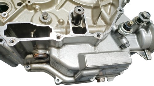 Carter moteur principal suzuki - moteur,