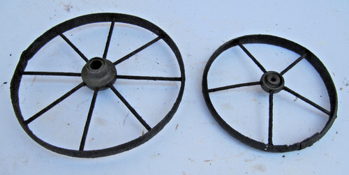 Roues jouet ancien moyeu plomb