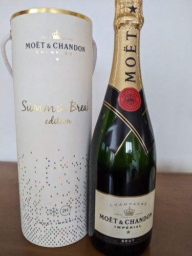 Champagne moet chandon - champagne,