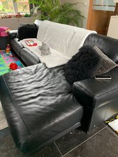 Salon complet en cuir.