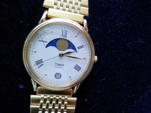 Vintage timex date moon phase - timex,
