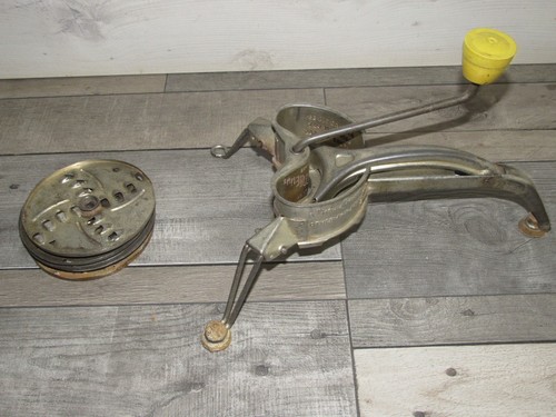 Ancienne mouli julienne