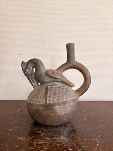 Vase étrier siffleur - , oiseau
