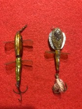 2 ANCIENS LEURRES POUR LA