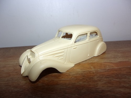 Carrosserie issu un kit - 1/35,