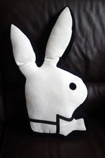 superbe coussin lapin blanc