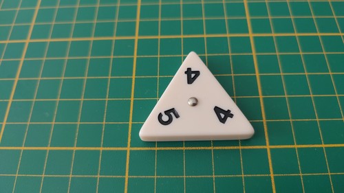 Pièce triangulaire 4 - pièce,