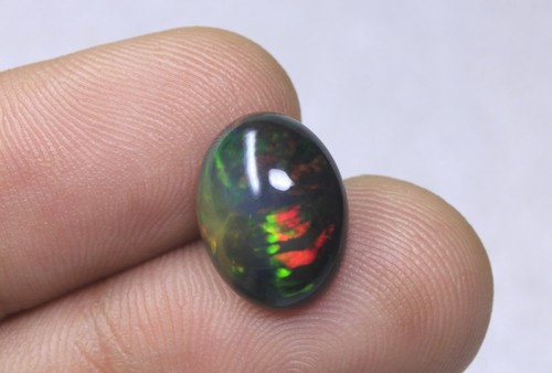 Pierre précieuse cabochon