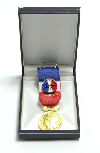 Medaille francaise travail - medaille,