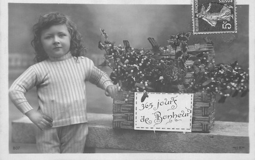 Enfant avec malle osier 365 - osier,
