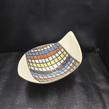 Coupe en faïence par Roger