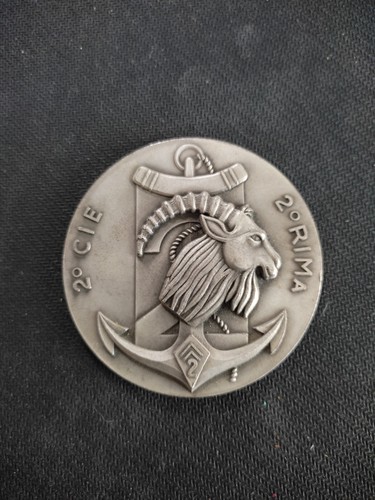 Médaille table - médaille,