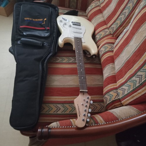 Une guitare vendre - vendre, bonne