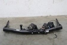 Attelage de remorque pivotant