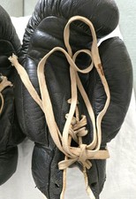 Gants de boxe très ancien