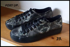 Chaussure façon crocodile pointure 39