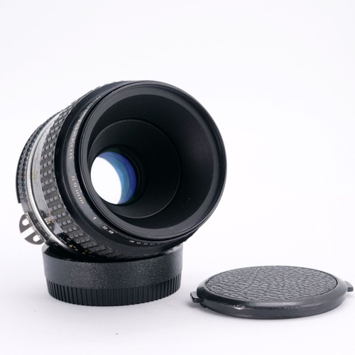Nikon micro nikkor 2 - 55, f/2.8