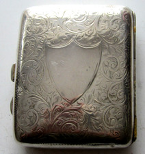 ANCIENNE BOITE A CIGARETTES EN