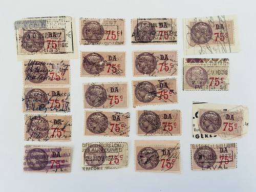 Lot timbres fiscaux - timbres,