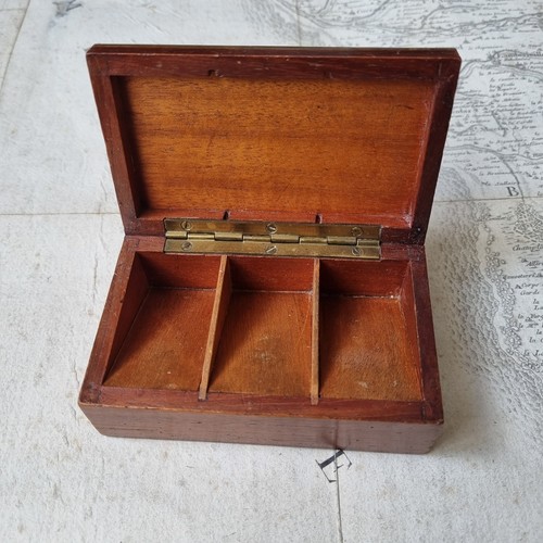 Boîte timbres bois - a,
