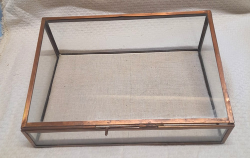 Ancienne grande boite vitrine - ancienne,