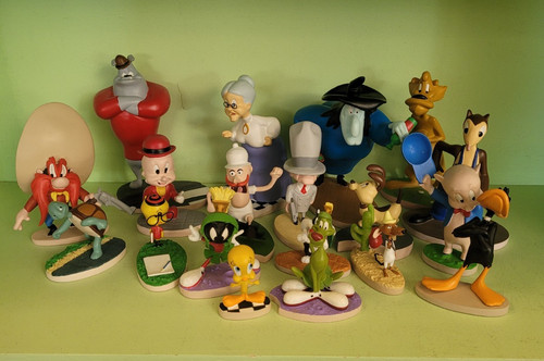Lot figurines looney - lot, 19
