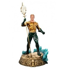 Sideshow DC Comics Statue