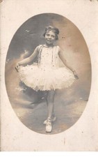 Show - No. 69969 - Dance - Girl in tutu and dance slippers -