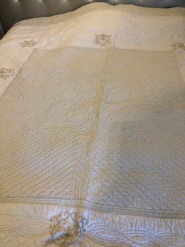 Boutis annee 1970 blanc - boutis,