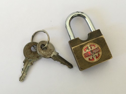 Ancien cadenas laiton - en, des
