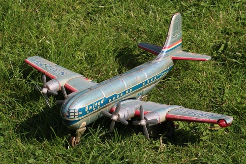 Ancien jouet tôle avion