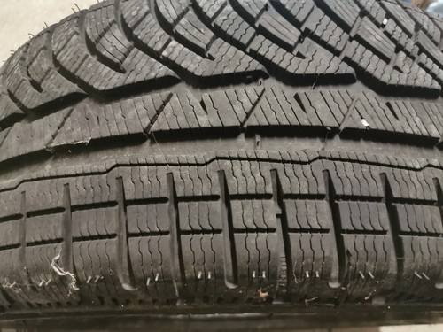 Pneus 235 r18 - 235/45,