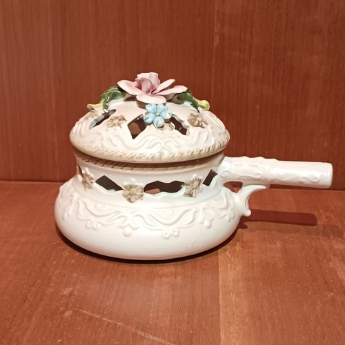 Cassolette décorative - cassolette, en