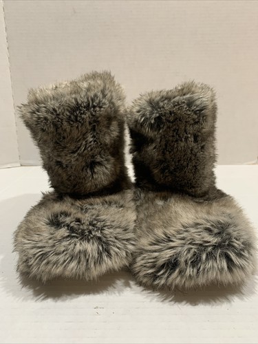 New pottery barn - new, fur