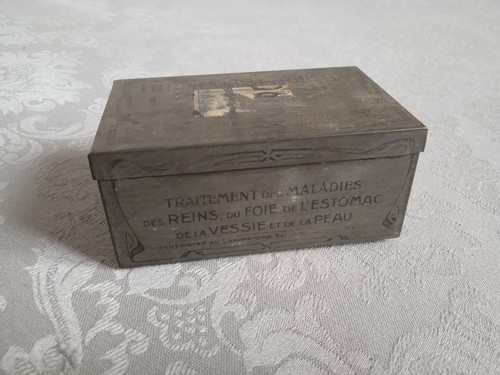 Boîte métal ancienne - , "