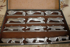 12 porte-couteaux zoomorphes