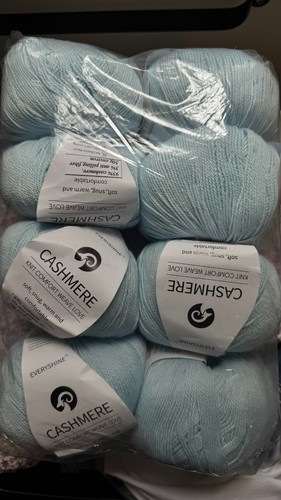 Lot pelotes laine de - 8,