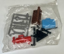 Accessoires PLAYMOBIL vintage 1980 dont grappe d'outils... Neuf sous sachet