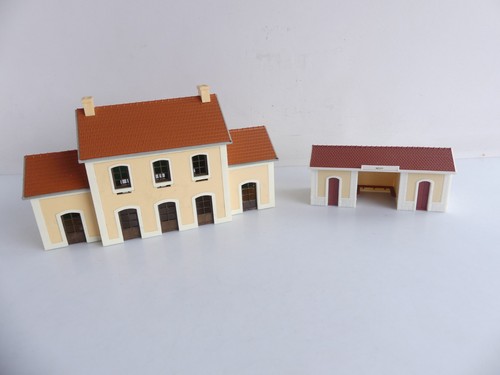 Jouef maquettes montees - 1, gare