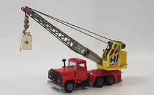 MACK TRUCK GRUE SUR CAMION