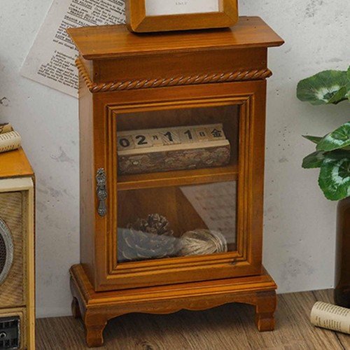 Petit buffet avec - petit, porte