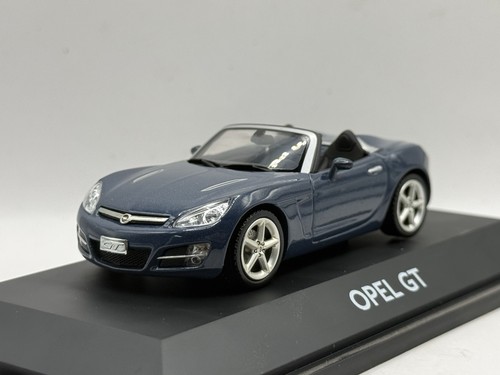 Opel cabriolet bleu - gt,