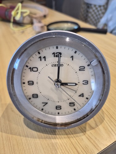 Réveil table seiko qxe021w - table,