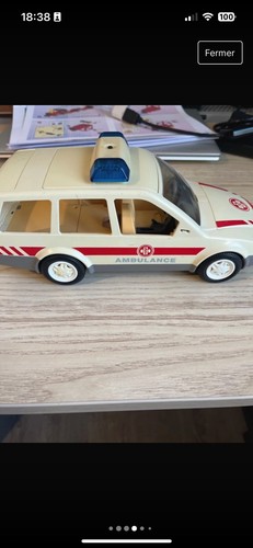 Ambulance playmobil - ambulance,
