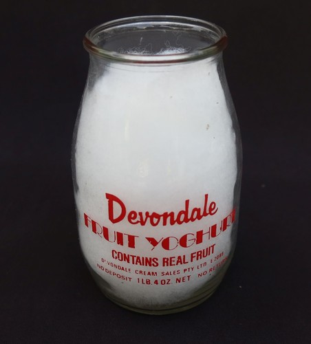 Ancien pot yaourt yoghourt