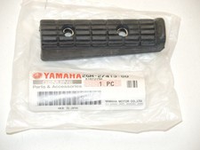 Caoutchouc repose pied YAMAHA FZ 600 / 750 de 1986 / 1988 2GH-27413-00