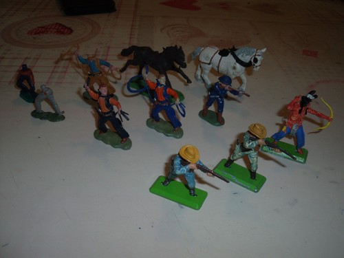 Lot anciennes figurines - lot,