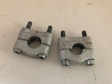 UNE PAIRE DE SUPPORT PONTET DE