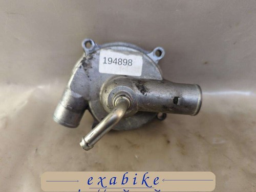 Couvercle pompe eau - a,